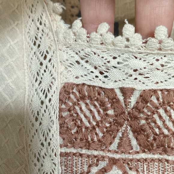 FREE PEOPLE NWT ๐๐ Cropped top. Ruffle sleeves with crochet trim. Bohemian. XS - Picture 5 of 16